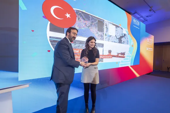 Gianluca Esposito and Elif Kiyak at the CEB Award 2025 ceremony